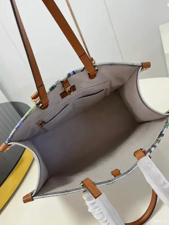 MM VUITTON ONTHEGO LOUIS 0706